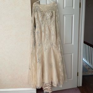 Mother of bride/ champagne wedding dress